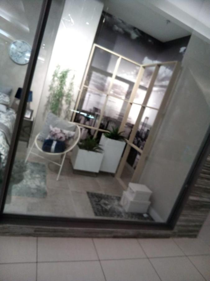 One Rosebank Stay Йоханесбург Екстериор снимка