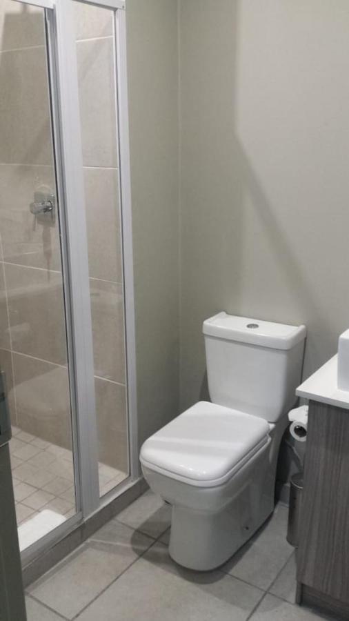 One Rosebank Stay Йоханесбург Екстериор снимка