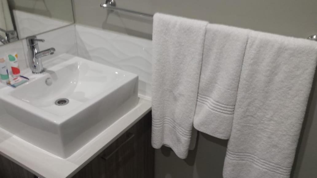 One Rosebank Stay Йоханесбург Екстериор снимка