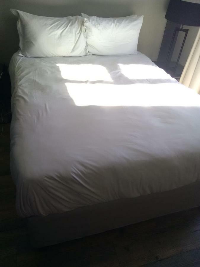 One Rosebank Stay Йоханесбург Екстериор снимка