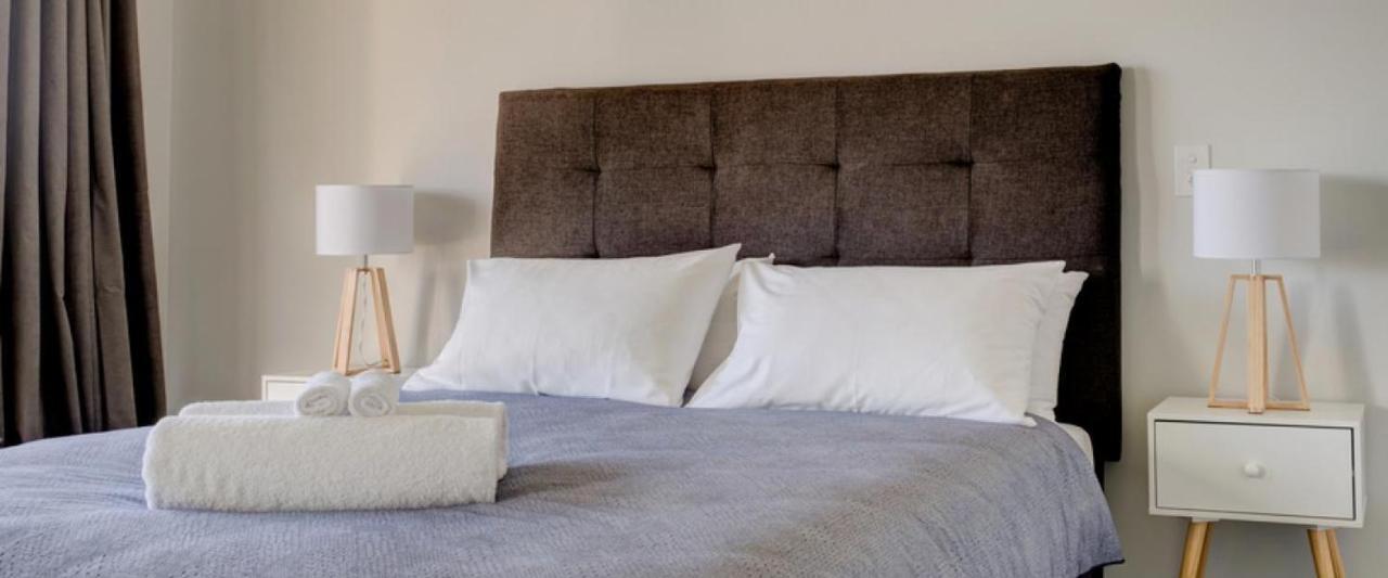 One Rosebank Stay Йоханесбург Екстериор снимка